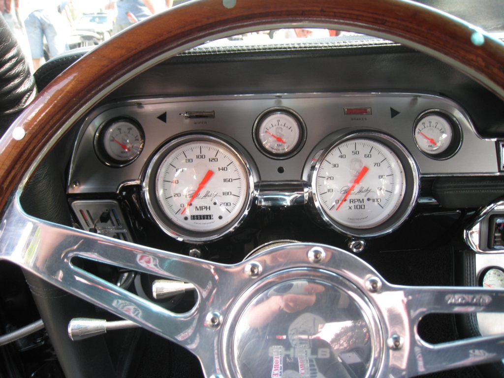 Classic Instruments Shelby Signature gauge set